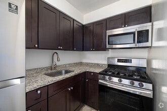 Interior Photo - Oak Terrace