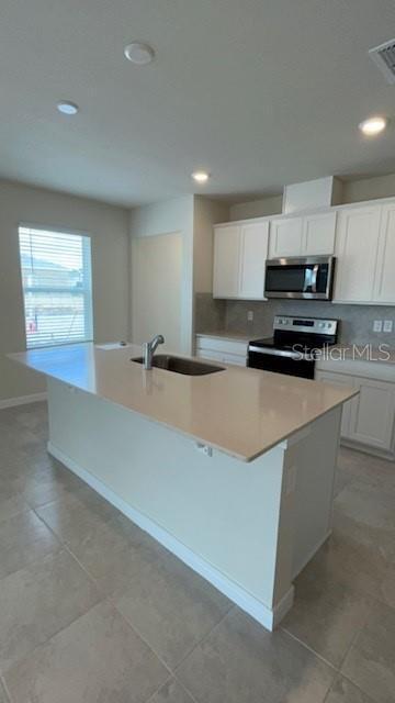 Building Photo - 3525 Treetop St