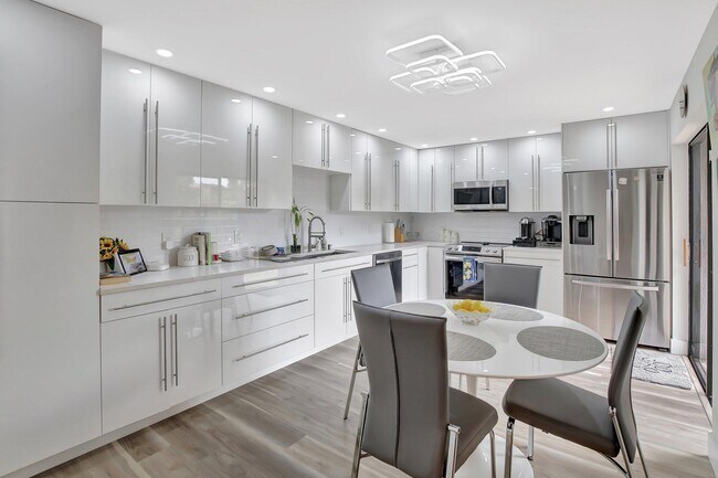 Foto del edificio - 9126 SW 20th Pl