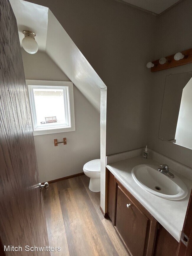 Foto del edificio - 4 br, 2.5 bath House - 811 4th St. Down