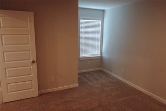 Building Photo - 8526 Blueberry Ash St