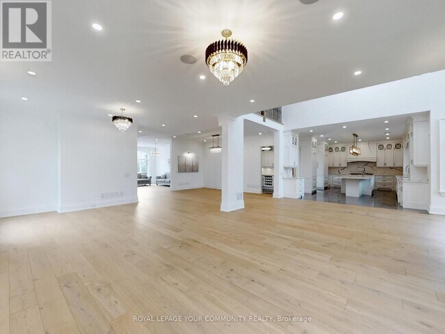Building Photo - 1257 Lakeshore Rd W