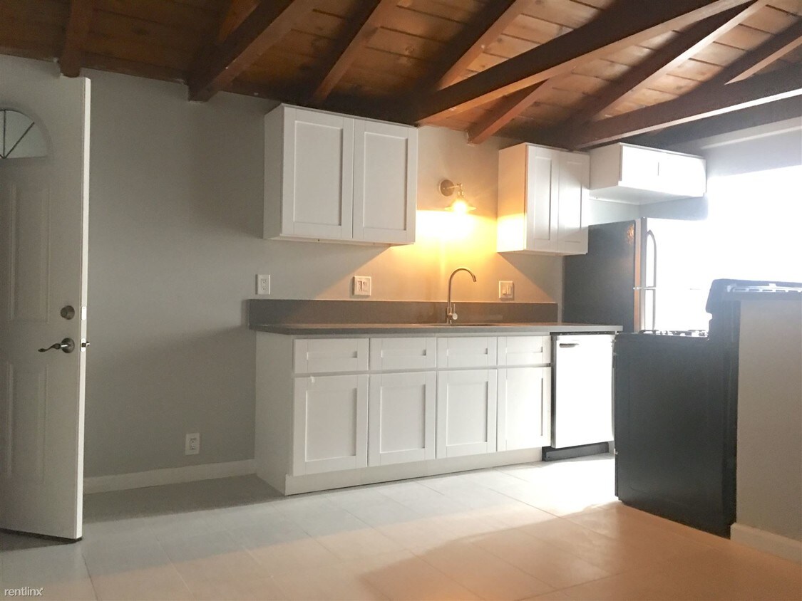 Foto principal - 4415 W 154th St