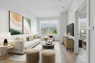 Building Photo - Margaux