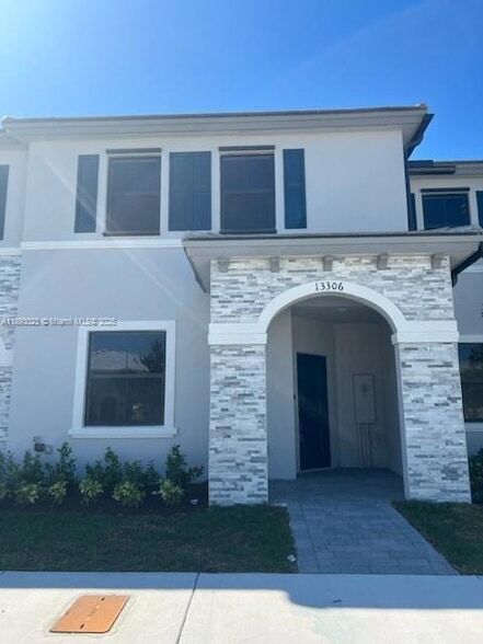 Primary Photo - 13306 SW 286th St