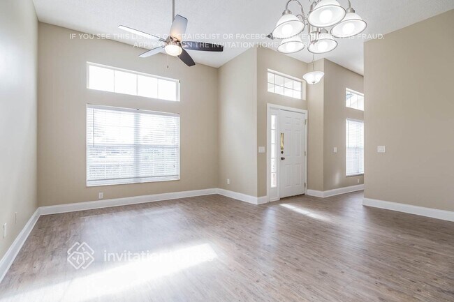 Foto del edificio - 3457 Woodley Park Pl