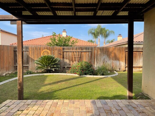 Building Photo - 315 Villa Elegante Dr