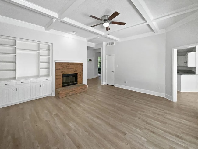 Foto del edificio - 3614 Queenswood Ln