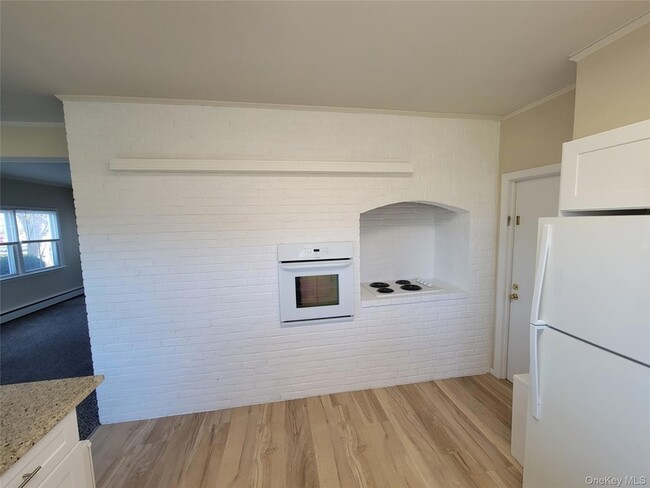 Building Photo - 475 Route 25a Unit UNIT B