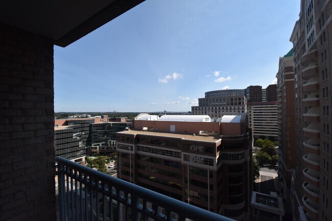 Foto del edificio - The Continental