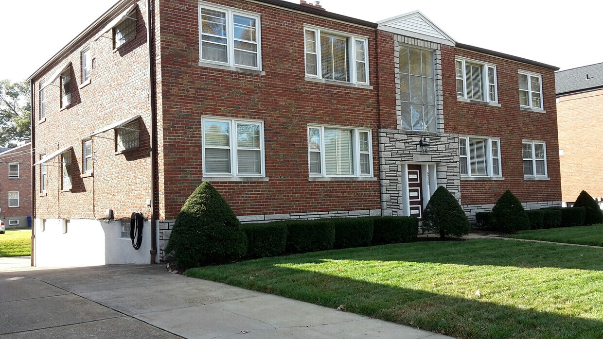 Front view - 6230 Loughborough Ave