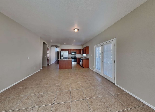 Building Photo - 2508 N Silverado