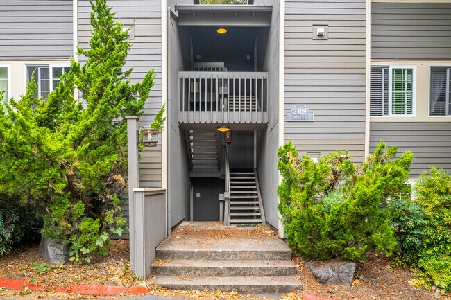 Entrada - Residential Condominium