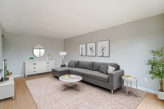 Building Photo - Belvedere Suites