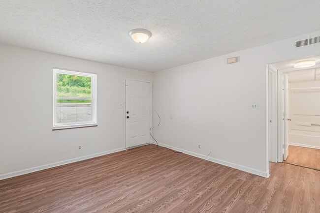 Photo - 476 E Red Bud Rd (Knoxville, TN) Townhome