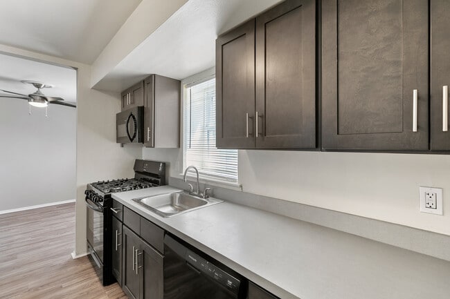 Foto del edificio - Orchard View Apartments