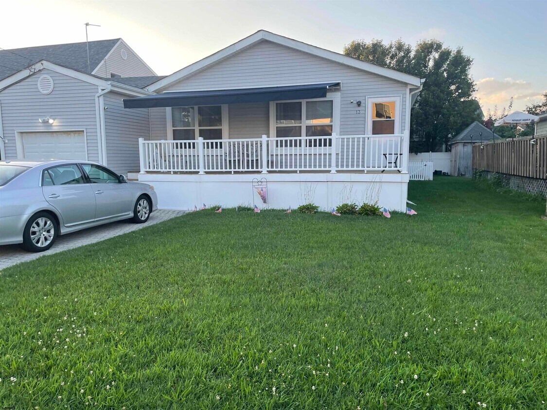 13 Travers Pl, Brigantine, NJ 08203 House Rental in Brigantine, NJ