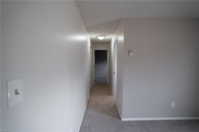Building Photo - 1600 Cedarwood Dr