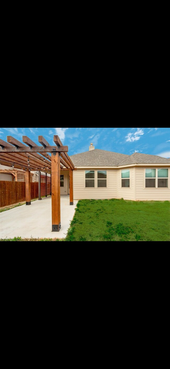 Foto del edificio - 2432 Open Range Dr