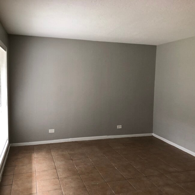 Living Area - 2200 S Gordon St