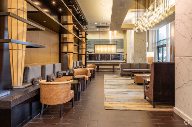 Resident Lounge - Palisades of Towson Apartments