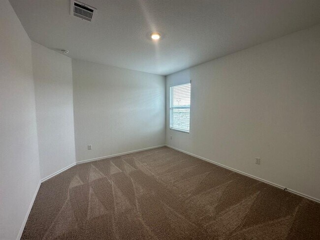 Building Photo - 1404 Marley