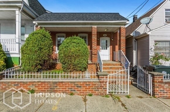 Primary Photo - 344 Arnold Ave