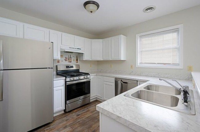Foto del edificio - 2312 Slater Hill Ln E