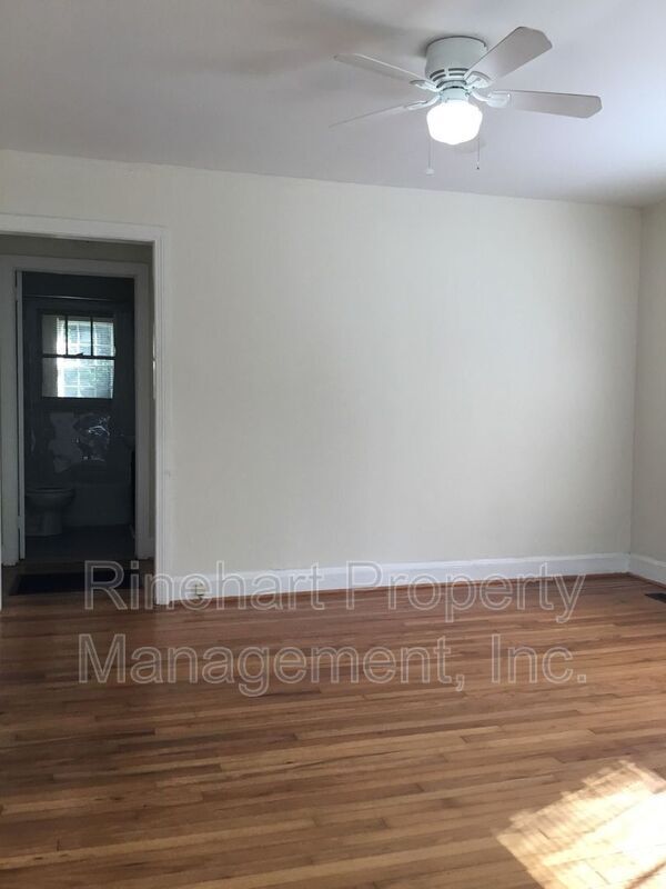 Foto del edificio - 868 Bradley St