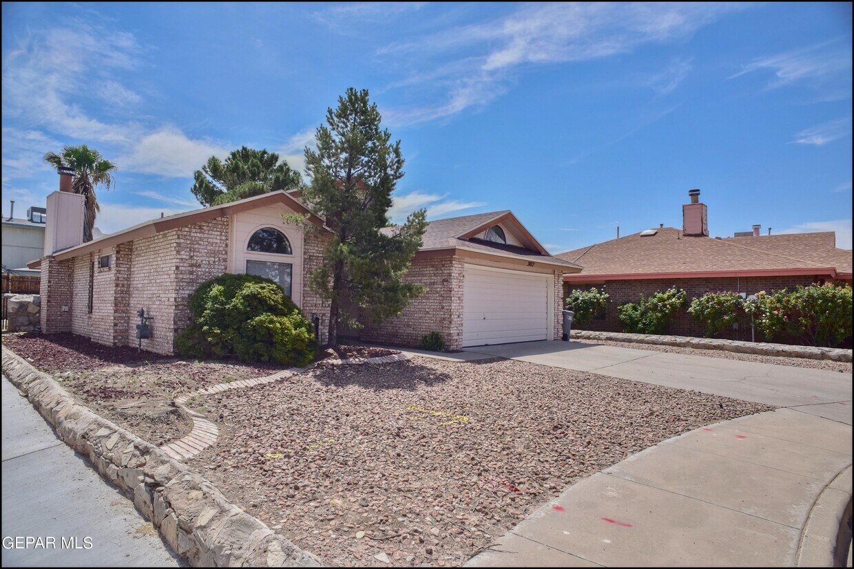 3012 Silver Lake Pl, El Paso, TX 79936 House Rental in El Paso, TX