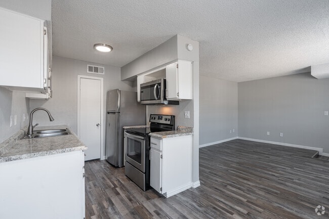 1HAB, 1BA - 635 ft² - Eclipse Of White Rock