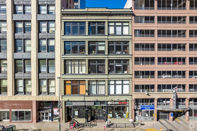 Building Photo - 1617 California St