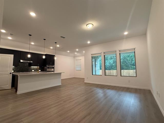 Building Photo - 2009 Redtail Dr