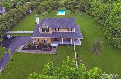 Foto del edificio - 192 S Country Rd