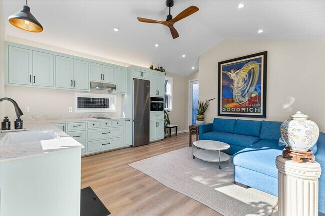 Foto del edificio - 402 Haydon St