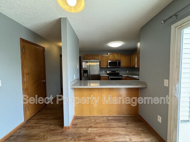 Building Photo - 627 Benderlock Way