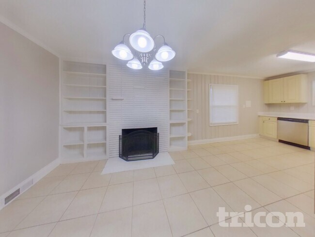 Building Photo - 1141 Dooley Dr