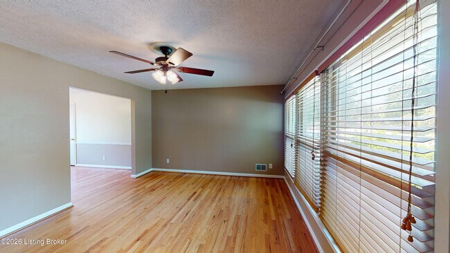 Foto del edificio - 707 Dorsey Way