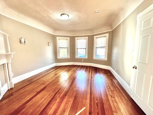 Building Photo - 68 Richdale Ave