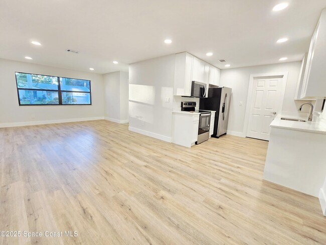 Foto del edificio - 132 Haven Dr