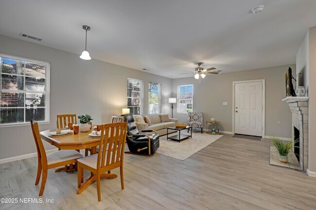 Foto del edificio - 2908 Broadway Ave