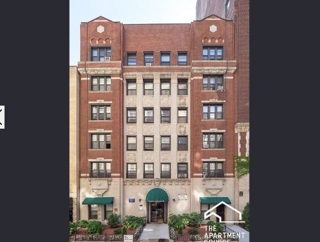 Photo - 425 W Roscoe St Apartment