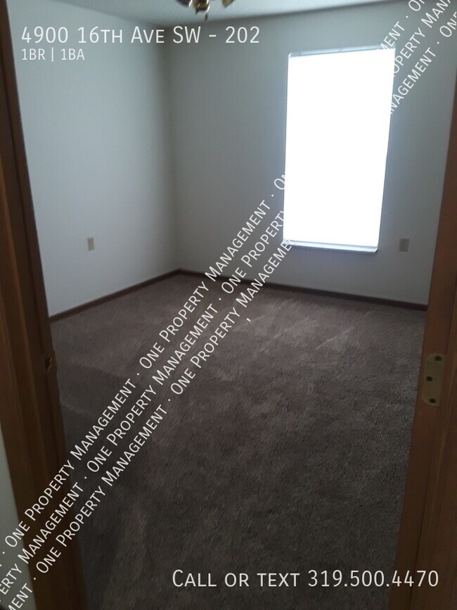 Building Photo - 4900 16th Ave SW