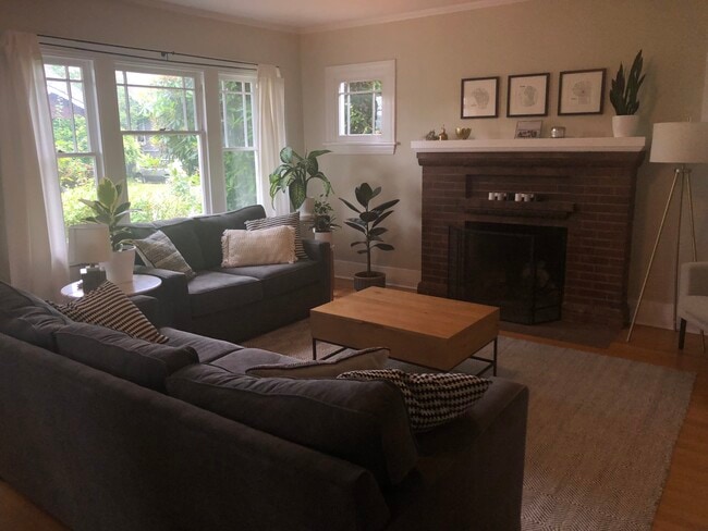 Foto del edificio - 5329 9th Ave NE