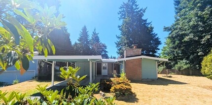 Building Photo - 9005 NE 147th St