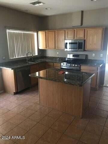 Foto del edificio - 4216 N 125th Ave