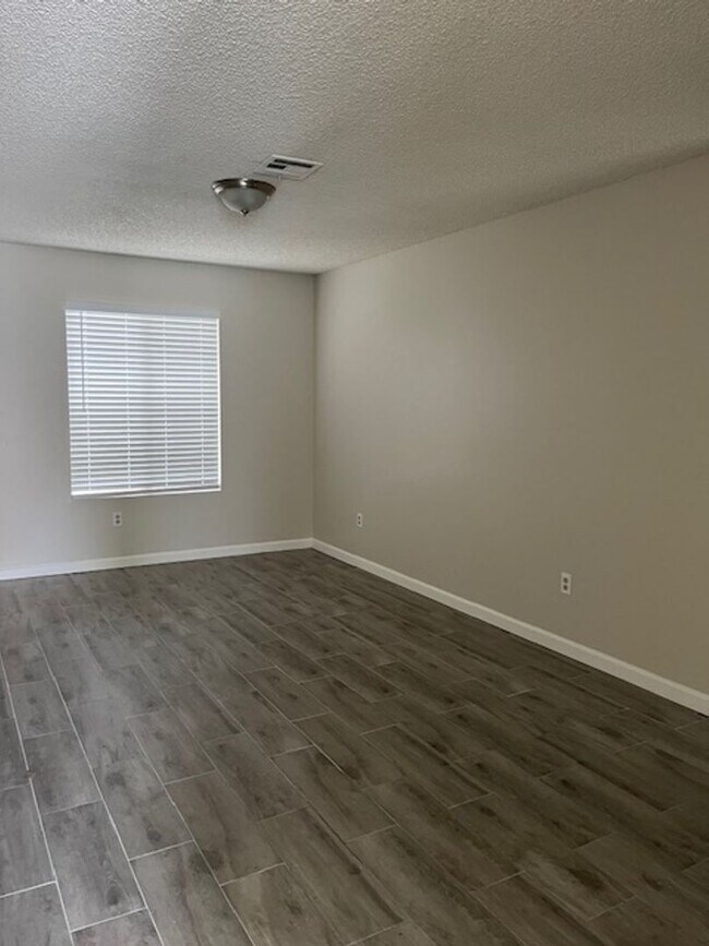 Foto del edificio - DBM9401