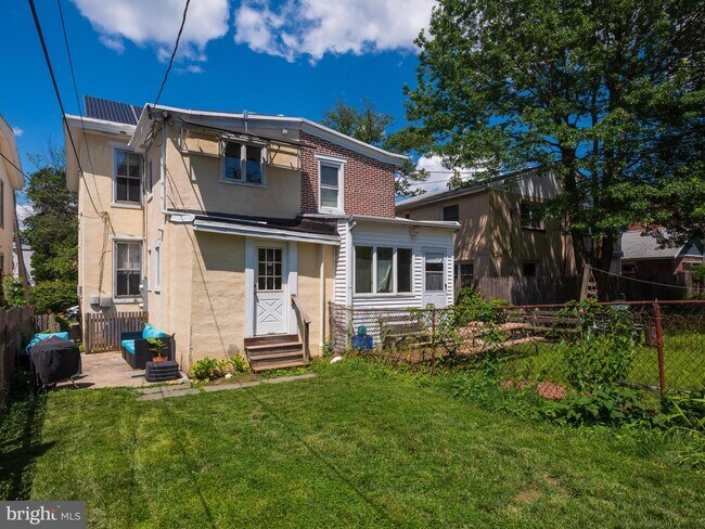 Foto del edificio - 16 W 4th St