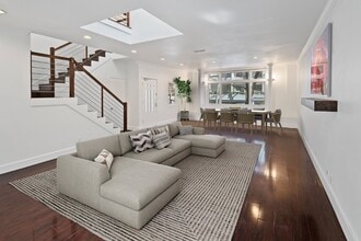 Building Photo - 706 Kettner Blvd