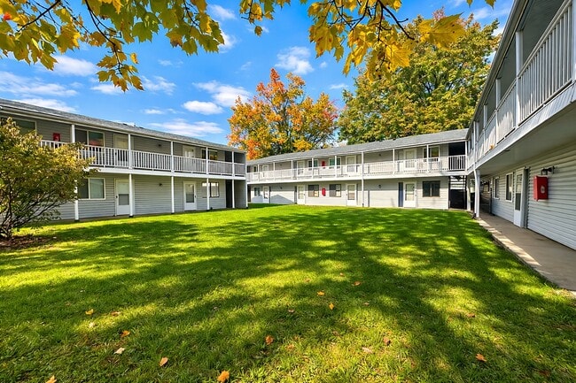 Building Photo - 516 Massillon Rd